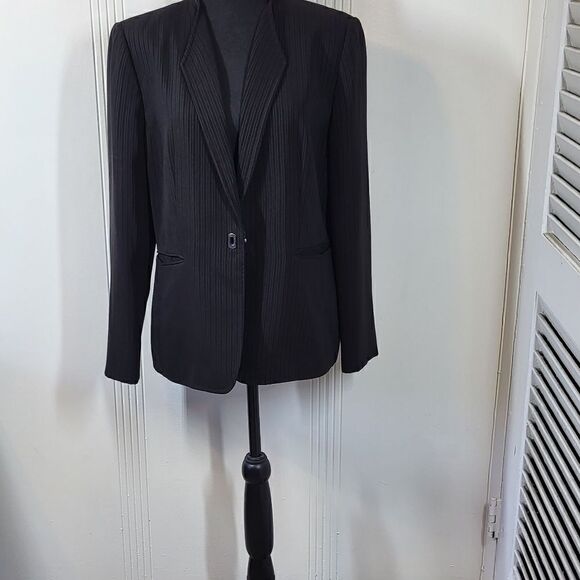 Tahari Petite Black Striped Jacket - Picture 1 of 11